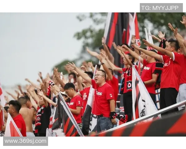 奥厄迎战莱比锡红军力争主场反弹展现斗志与实力